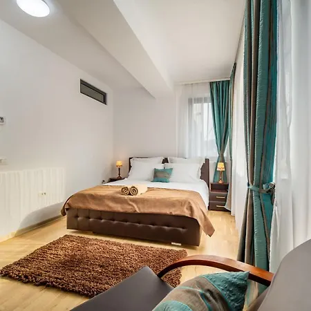 Апартаменти Mill's Hill Estate *