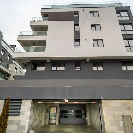 Mill's Hill Estate Апартаменти Брашов